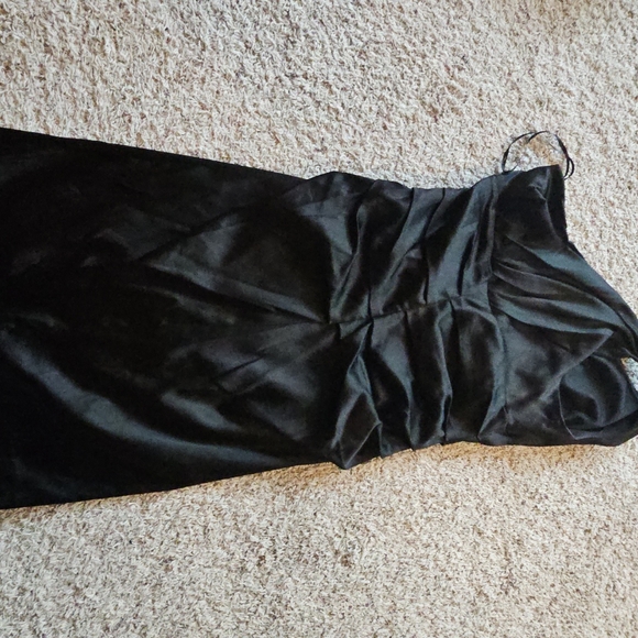 Black Dress by Suzi Chin for Maggy Boutique (16) - Picture 5 of 7